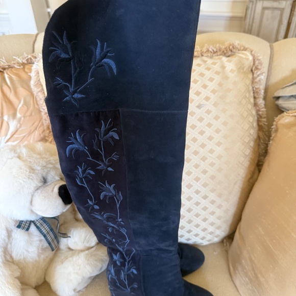 Over the knee boots - Picture 5 of 8